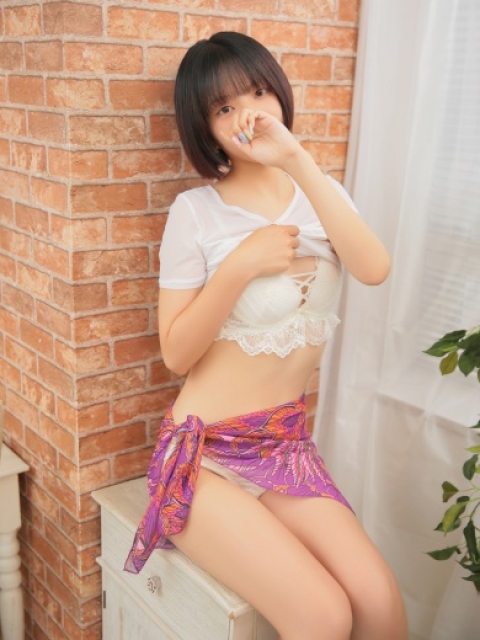 モモ【Momo】